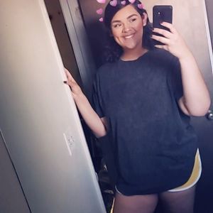 Meet your Posher, Handy